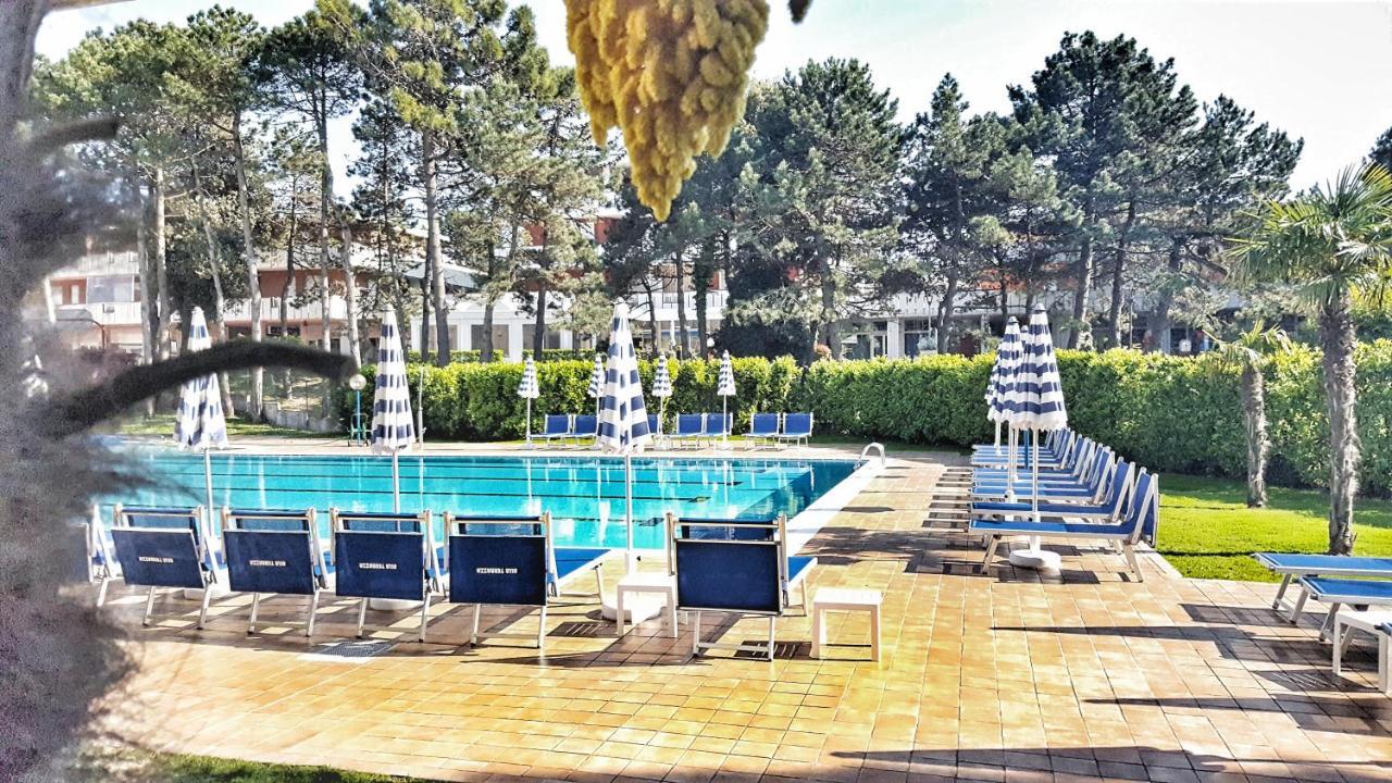 ביביונה Hotel Alla Terrazza מראה חיצוני תמונה