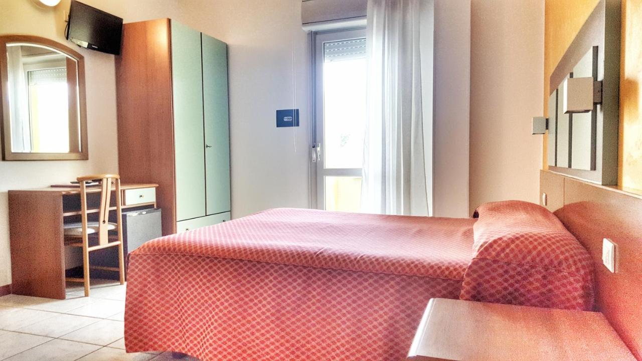 ביביונה Hotel Alla Terrazza מראה חיצוני תמונה