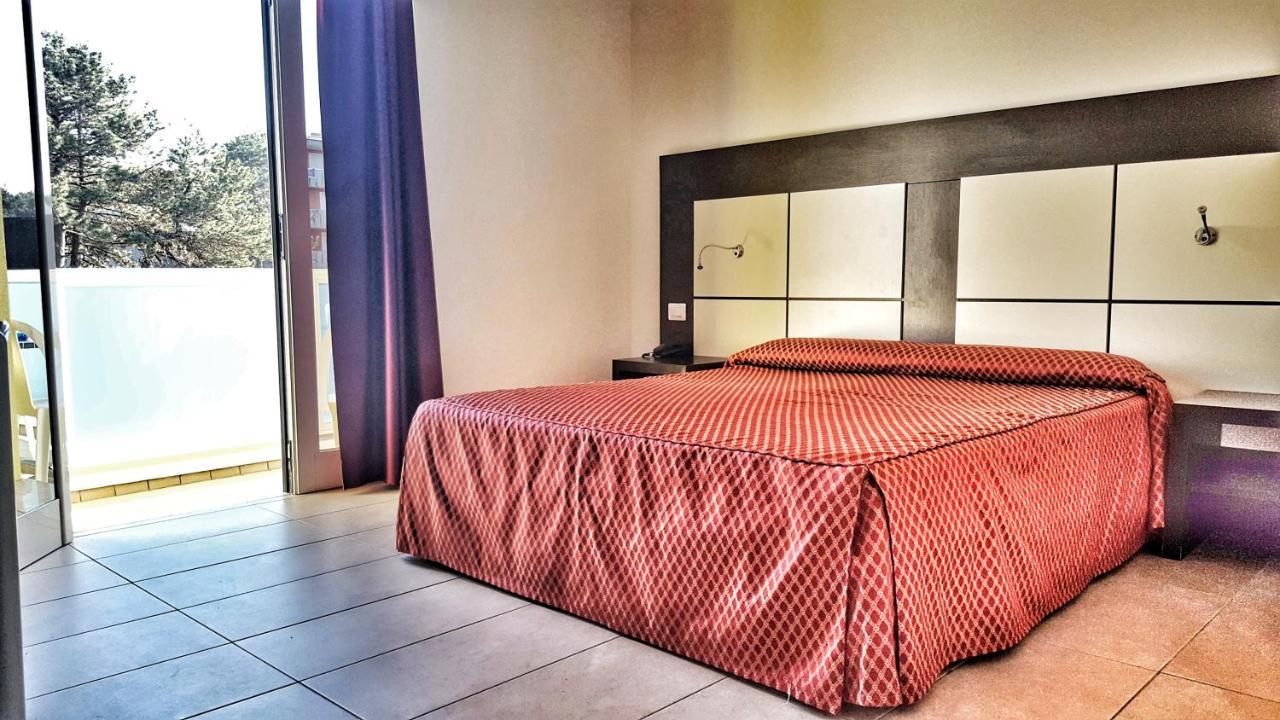 ביביונה Hotel Alla Terrazza מראה חיצוני תמונה