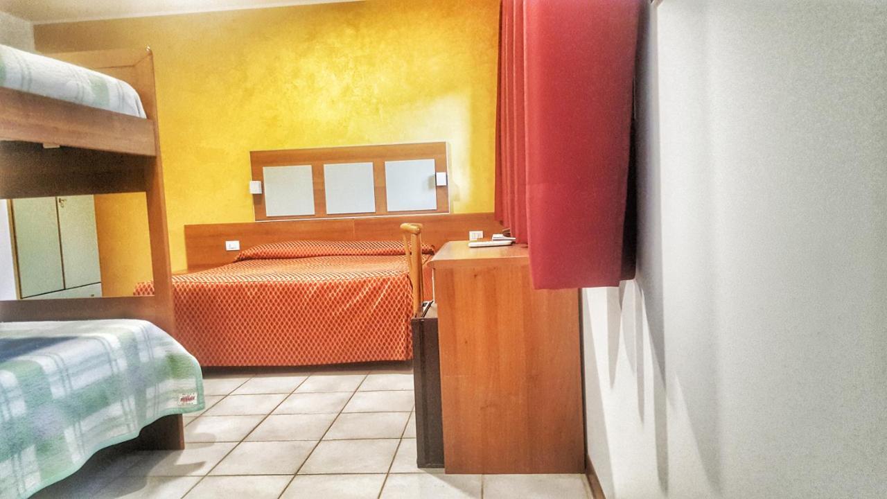 ביביונה Hotel Alla Terrazza מראה חיצוני תמונה