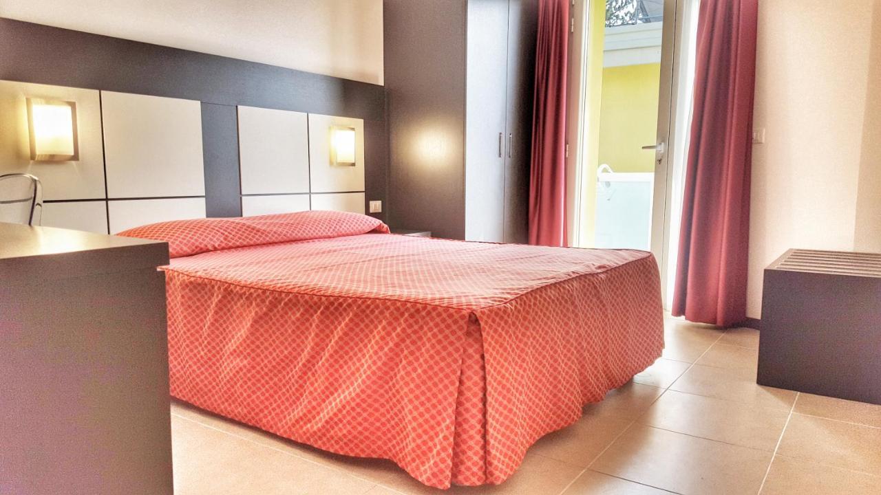 ביביונה Hotel Alla Terrazza מראה חיצוני תמונה